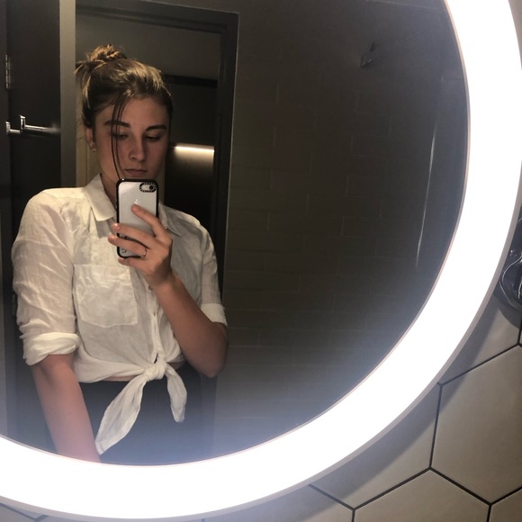 Meet your Posher, Anjalise - Picture 2 of 4